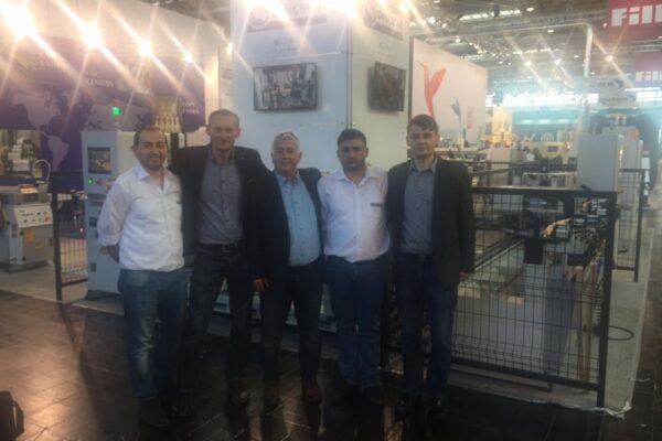 img-9753-1622481108.095441 img-9753-1622481108.095441